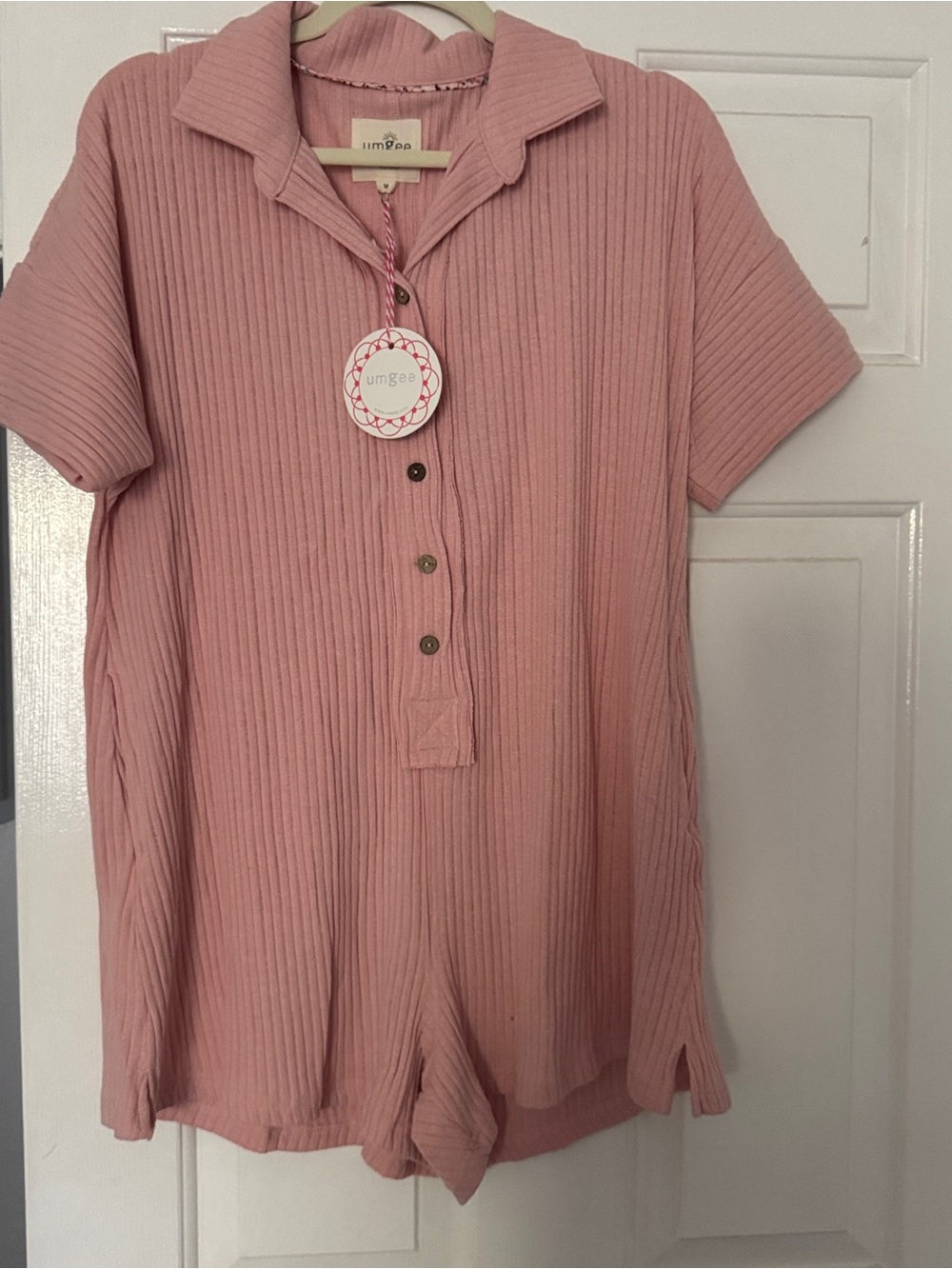 Umgee Ribbed Button-Up Collared romper in Soft Pink